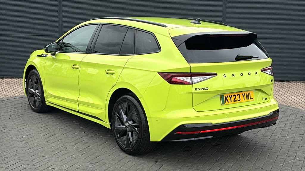 Skoda ENYAQ 220Kw Vrs 82Kwh 4X4 Maxx 0 Ps Green #3