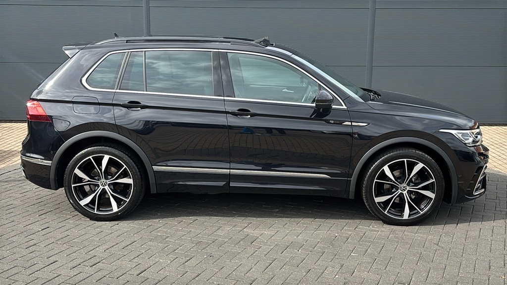 Volkswagen Tiguan 1.5 Tsi 150 R-line Dsg 0 Ps Black #4