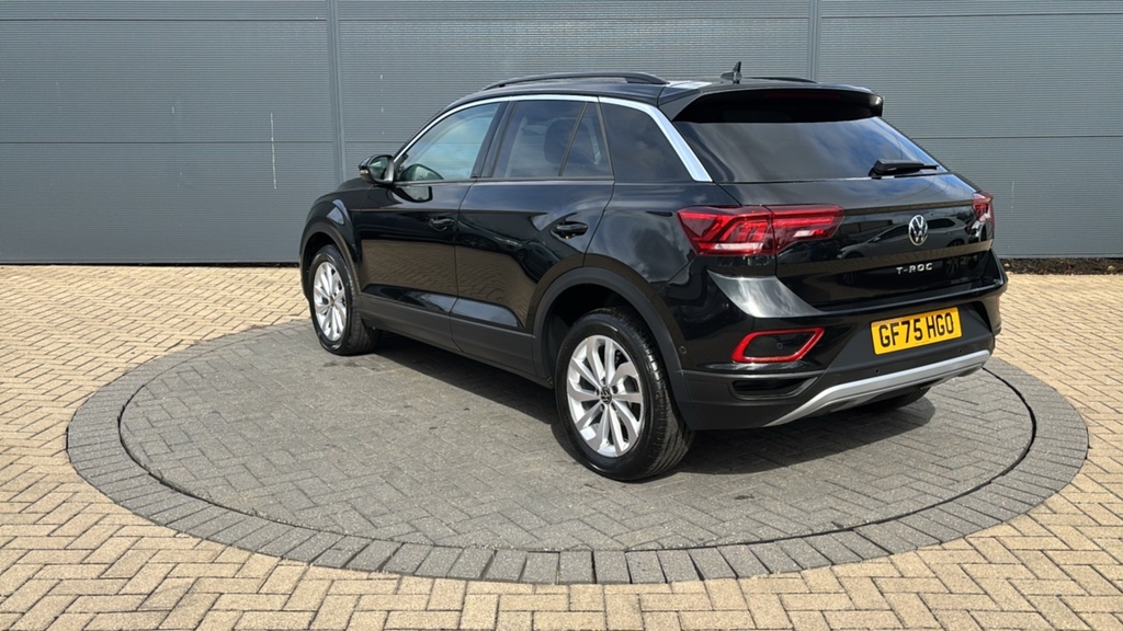 Volkswagen T-Roc 1.5 Tsi Match 150 Ps Black #3