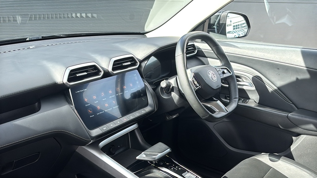 MG ZS 1.5 Hybrid Trophy 196 Ps Black #2