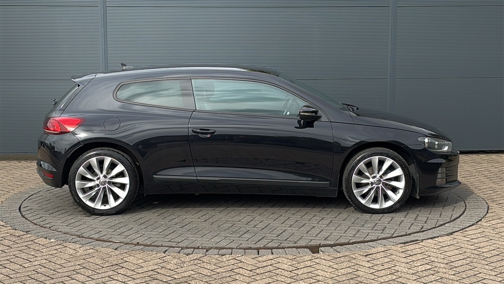 Volkswagen Scirocco 1.4 Tsi Bluemotion Tech Gt 125 Ps Black #4