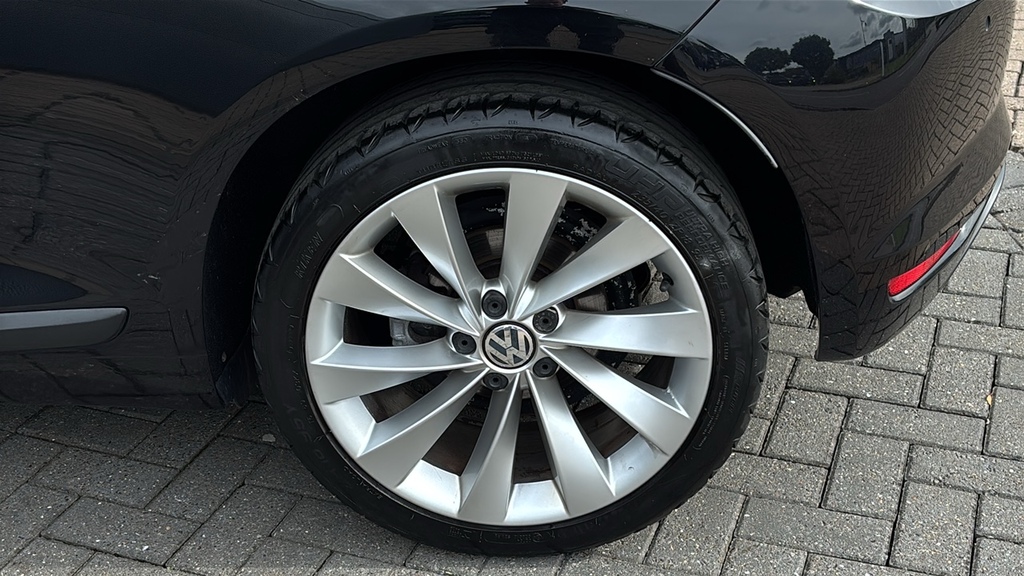 Volkswagen Scirocco 1.4 Tsi Bluemotion Tech Gt 125 Ps Black #5