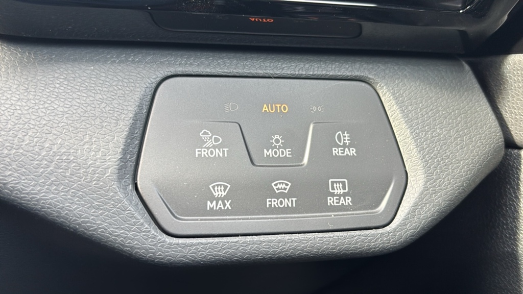 Volkswagen ID.4 Pro 77Kwh Essential Silver #34