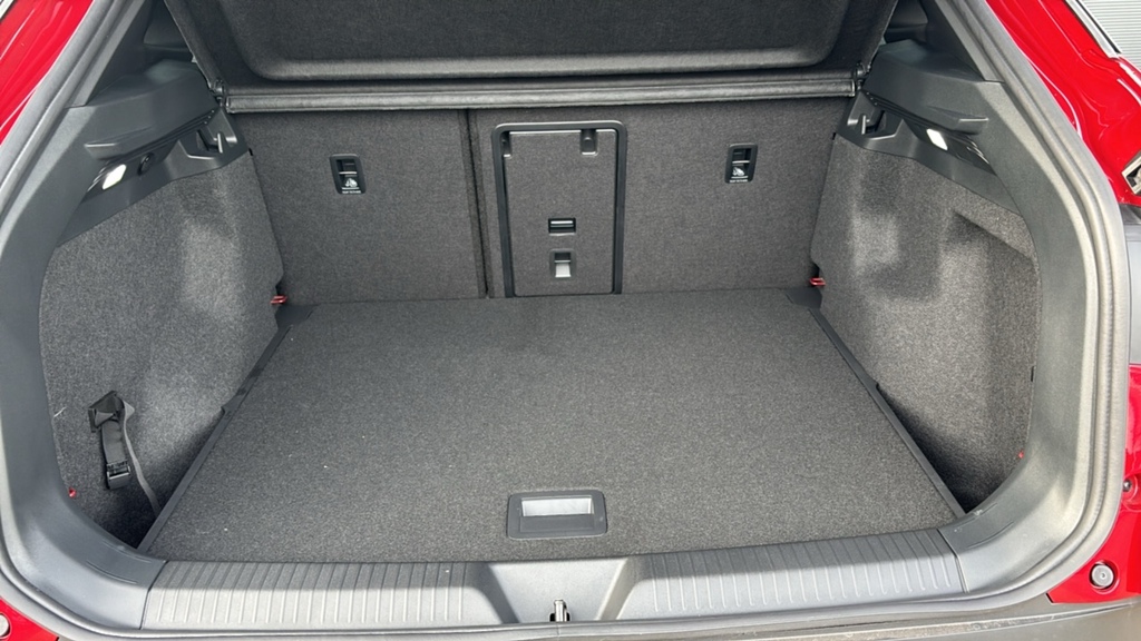 Volkswagen ID.4 Pro 77Kwh Essential Silver #22
