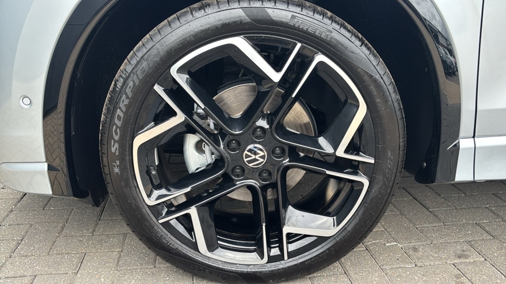 Volkswagen Tiguan 1.5 Etsi 150 R-line Dsg 150 Ps Silver #5