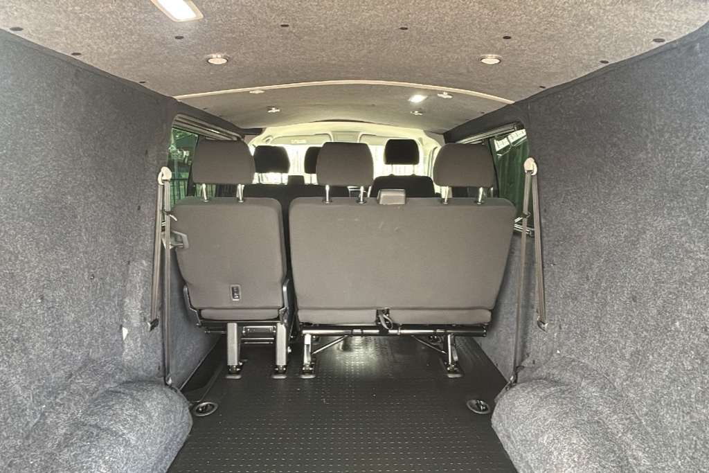Volkswagen Transporter 2L Highline Grey #9