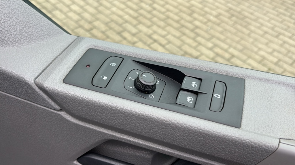 Volkswagen Transporter 2L Highline Grey #15