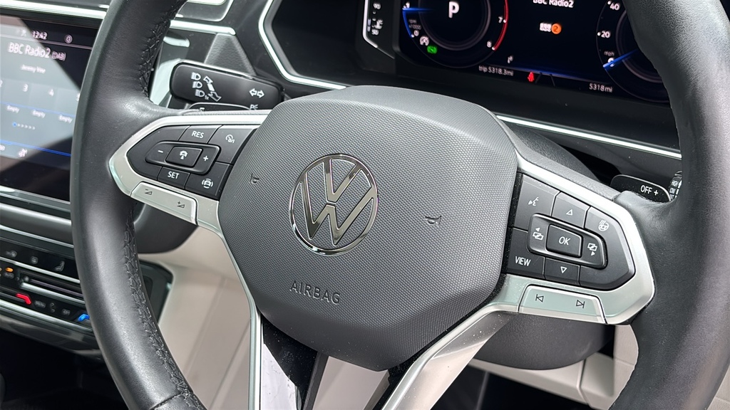 Volkswagen Tiguan R-line Grey #18