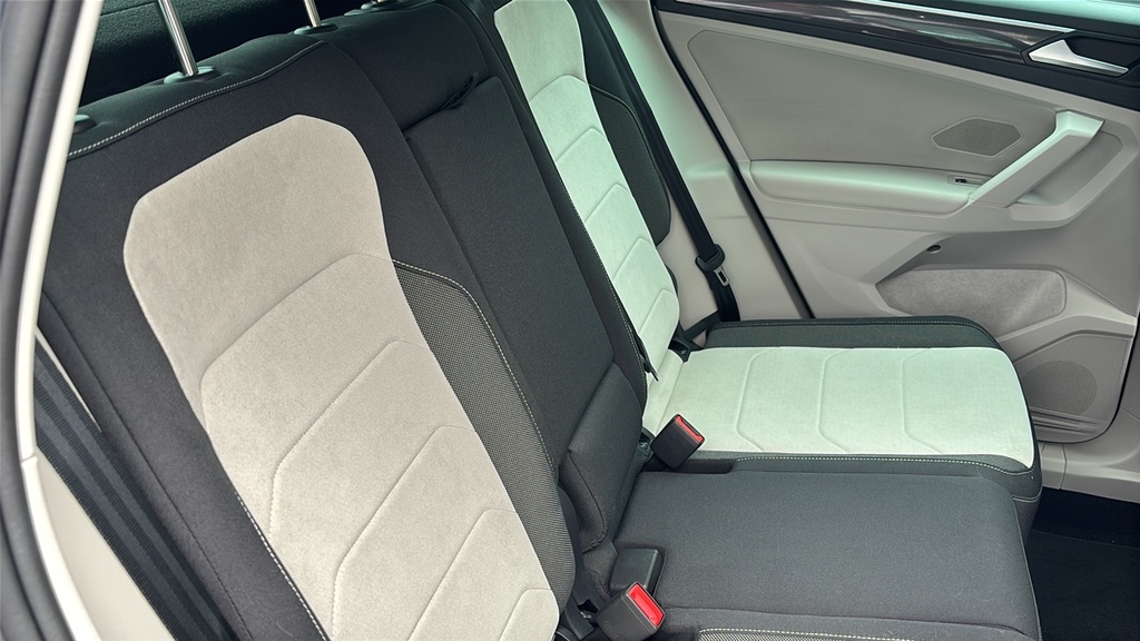 Volkswagen Tiguan R-line Grey #16