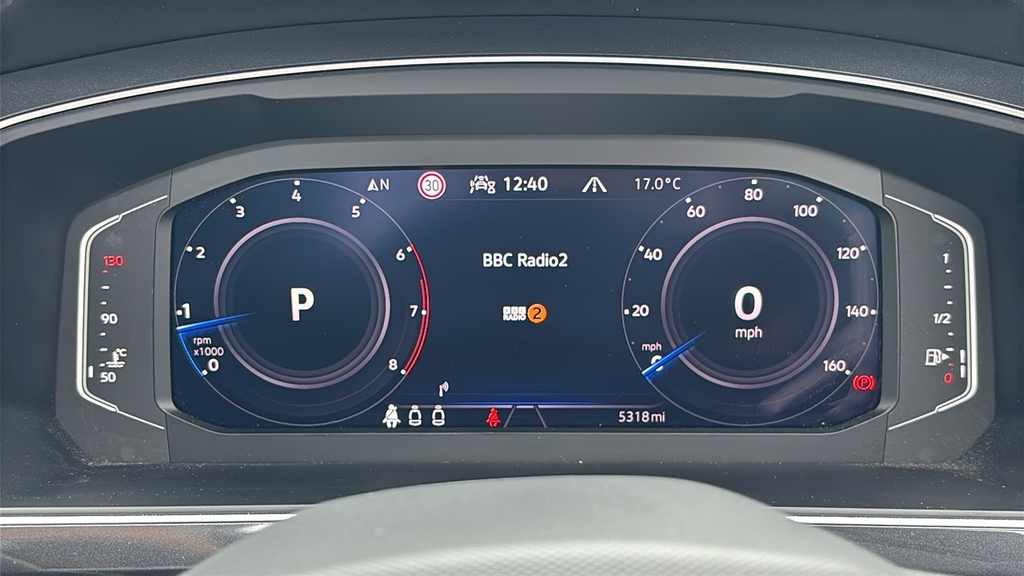 Volkswagen Tiguan R-line Grey #17