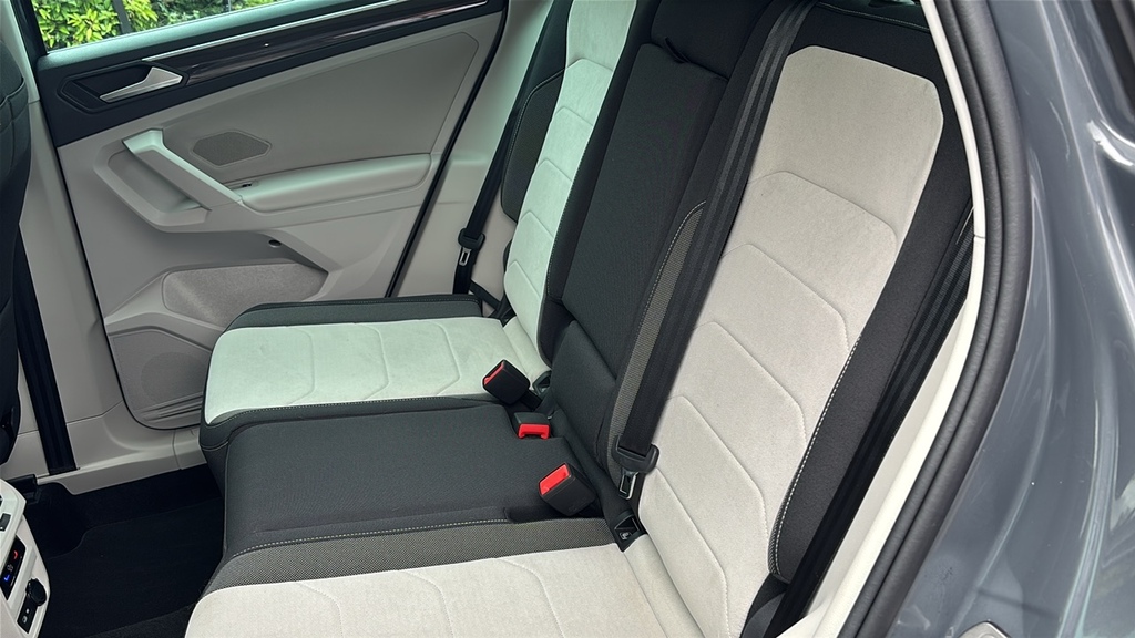 Volkswagen Tiguan R-line Grey #8