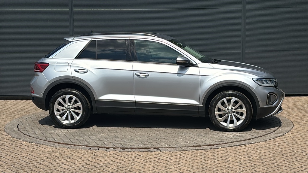 Volkswagen T-Roc 1.5 Tsi Match 150 Ps Silver #4