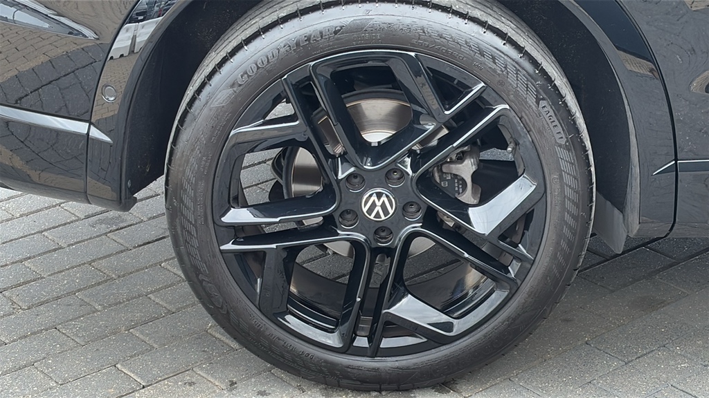Volkswagen Tiguan 2.0 Tdi R-line Dsg 150 Ps Black #5