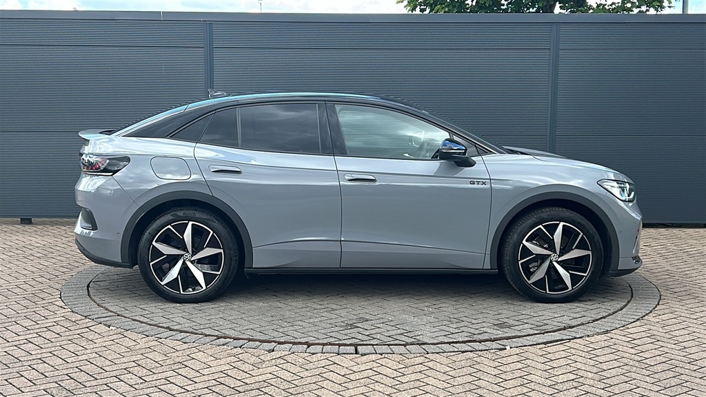 Volkswagen ID.5 220Kw 4Motion Gtx Style 77Kwh 299 Ps Grey #4