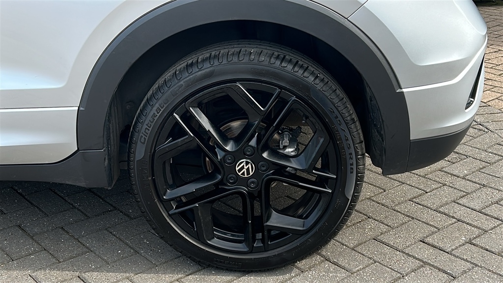 Volkswagen T-Cross 1.0 Tsi Black Edition Dsg 115 Ps Silver #5