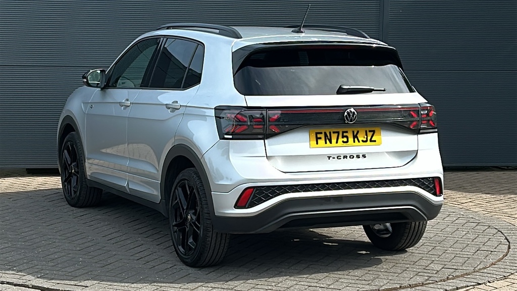 Volkswagen T-Cross 1.0 Tsi Black Edition Dsg 115 Ps Silver #3