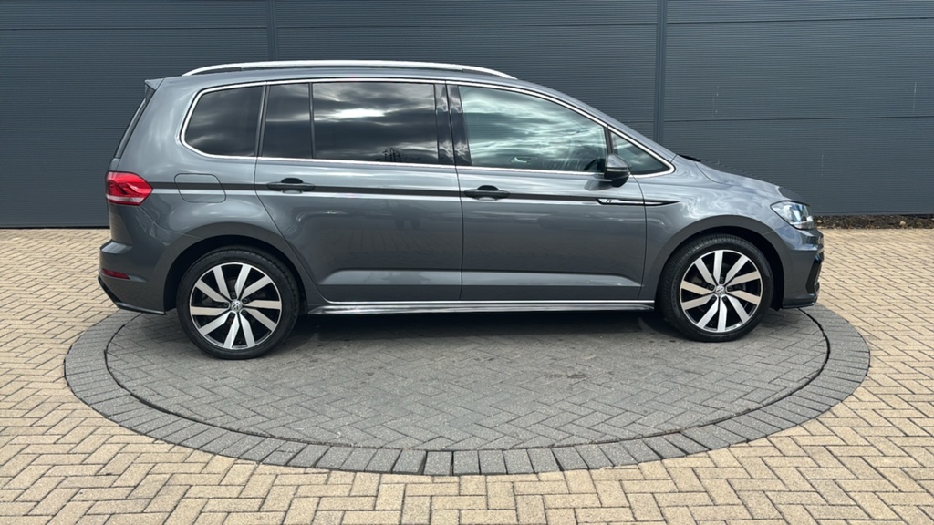 Volkswagen Touran 1.5 Tsi Evo R-line Dsg 150 Ps Grey #4