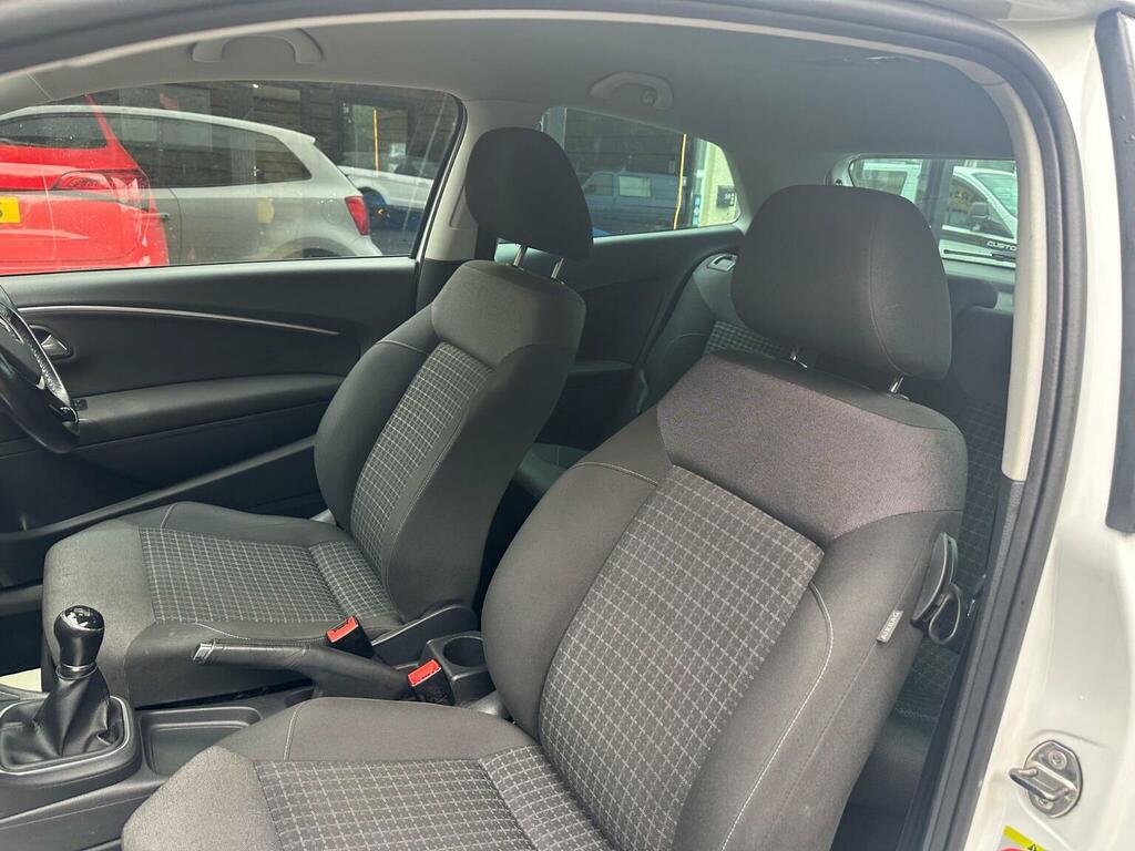 Volkswagen Polo Hatchback 1.2 Tsi Bluemotion Tech Match Edition Eu Black #34