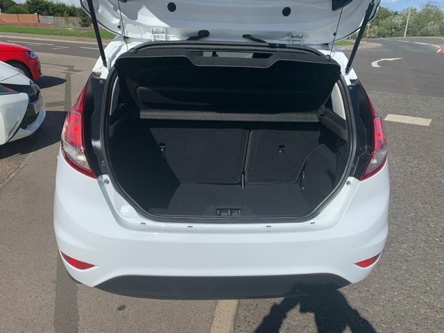 Ford Fiesta 2016 1.0T Ecoboost Zetec Hatchback Manu White #6