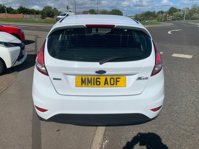 Ford Fiesta 2016 1.0T Ecoboost Zetec Hatchback Manu White #5