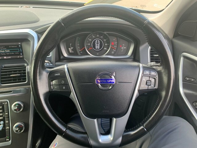 Volvo XC60 2.4L R-design Lux Nav Silver #16