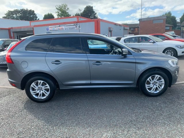 Volvo XC60 2.4L R-design Lux Nav Silver #9