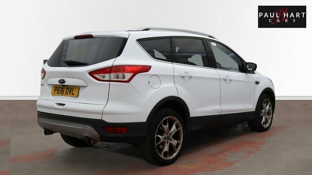 Ford Kuga 2016 2.0 Tdci Titanium Suv 2Wd E White #3