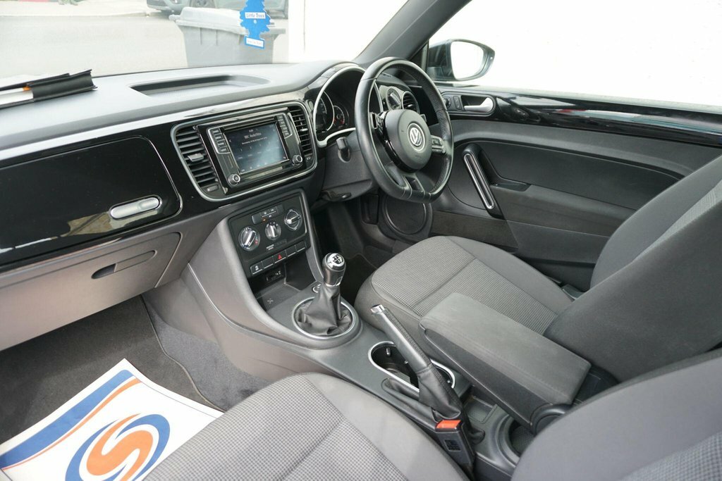 Volkswagen Beetle 2.0 Tdi Bluemotion Tech White #11