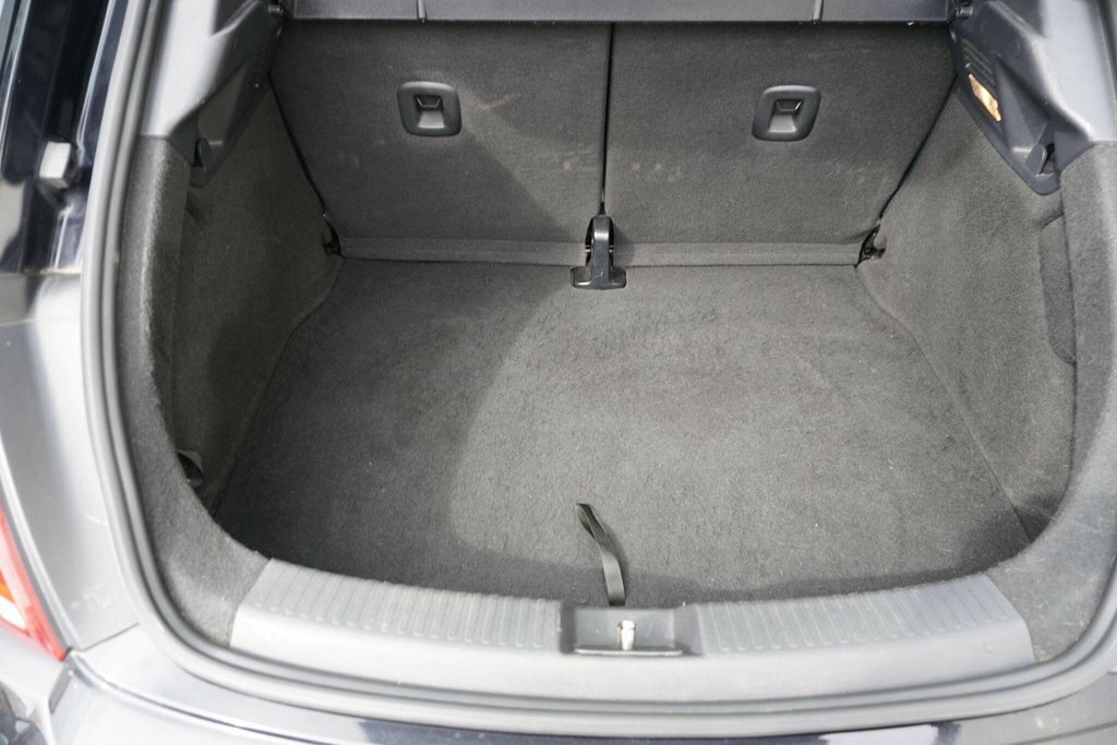 Volkswagen Beetle 2.0 Tdi Bluemotion Tech White #36
