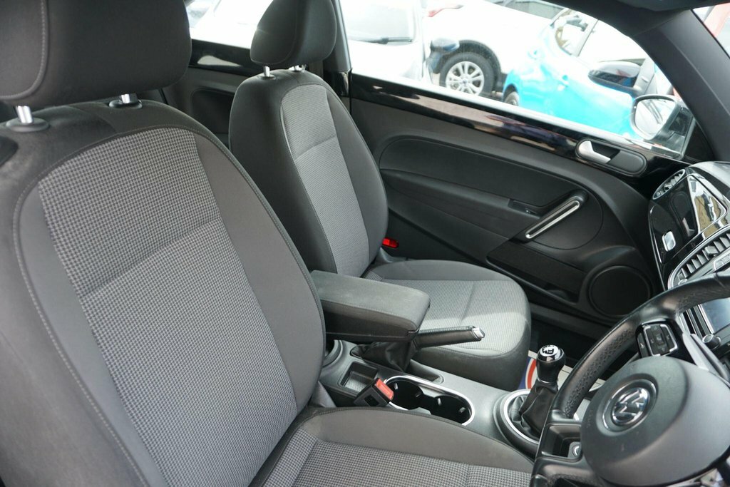 Volkswagen Beetle 2.0 Tdi Bluemotion Tech White #15