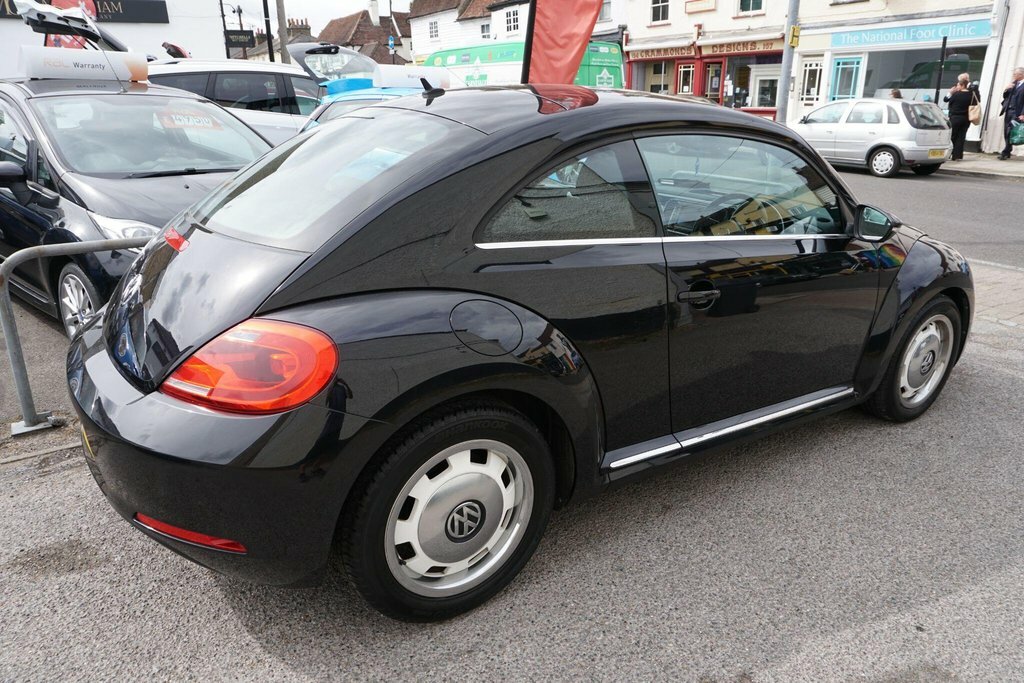 Volkswagen Beetle 2.0 Tdi Bluemotion Tech White #7