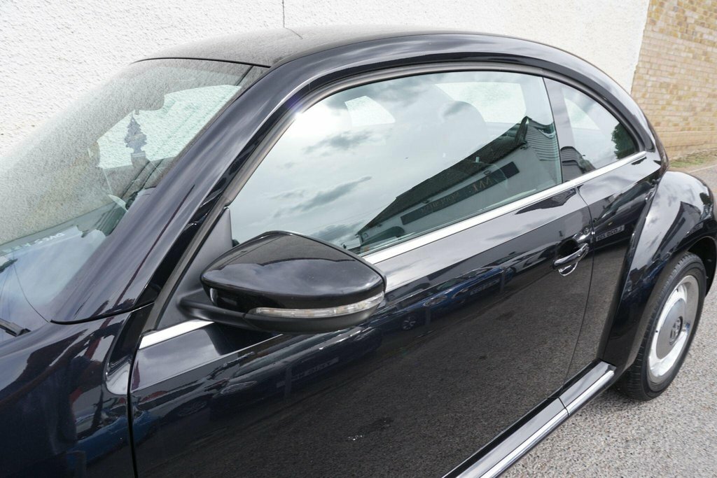 Volkswagen Beetle 2.0 Tdi Bluemotion Tech White #35