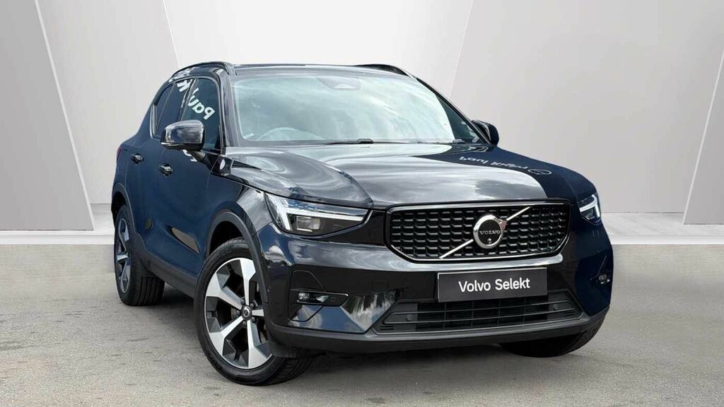 Volvo XC40 B4 194Bhp Ultimate Dark Mild Hybrid - Panoramic CJ23UEF Black
