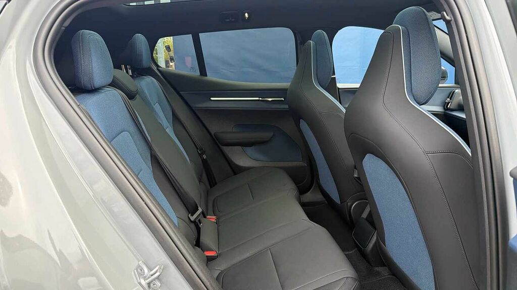 Volvo EX30 Ultra 268Bhp Single Motor Extended Range - Pano OW75HUO Grey #6