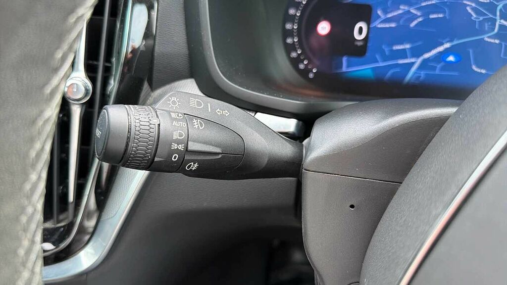 Volvo V60 2.0 B3 Mhev Plus Dct Euro 6 Ss  #38