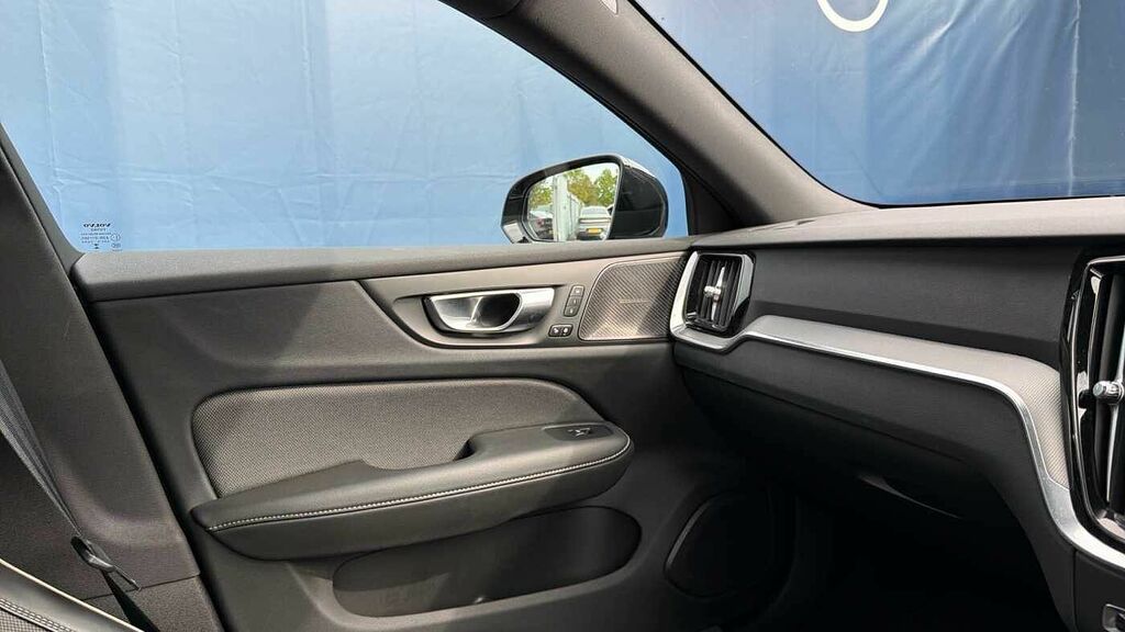 Volvo V60 2.0 B3 Mhev Plus Dct Euro 6 Ss  #25