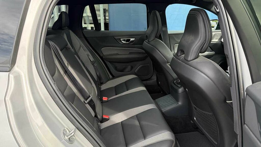 Volvo V60 2.0 B3 Mhev Plus Dct Euro 6 Ss  #6