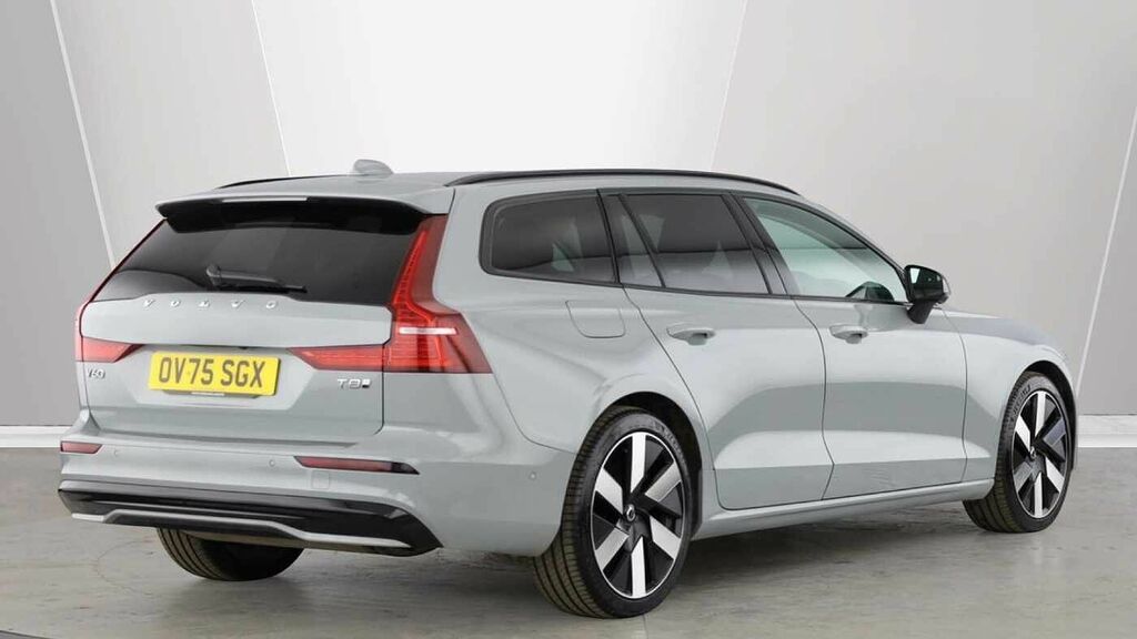 Volvo V60 T8 449Bhp Ultra Dark Awd Plug-in Hybrid - Panor Grey #3