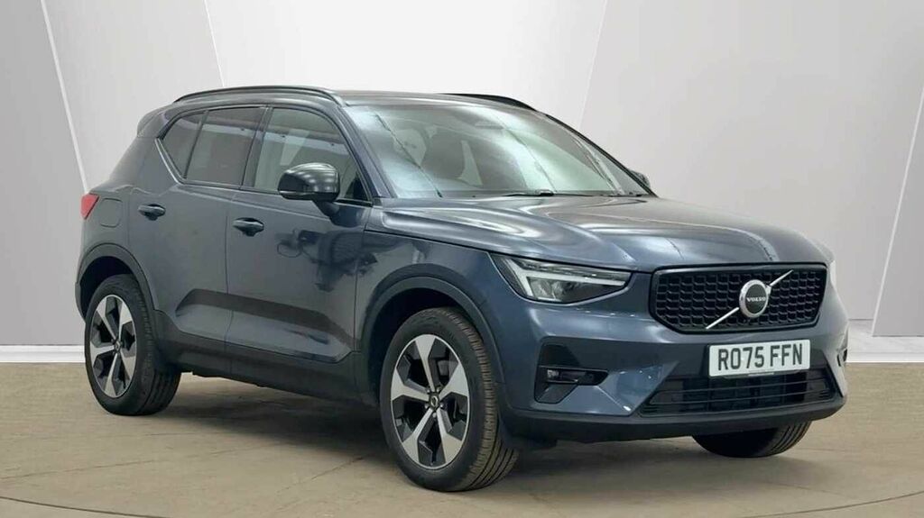 Volvo XC40 Plus, B3 Mild Hybrid, Dark Blue