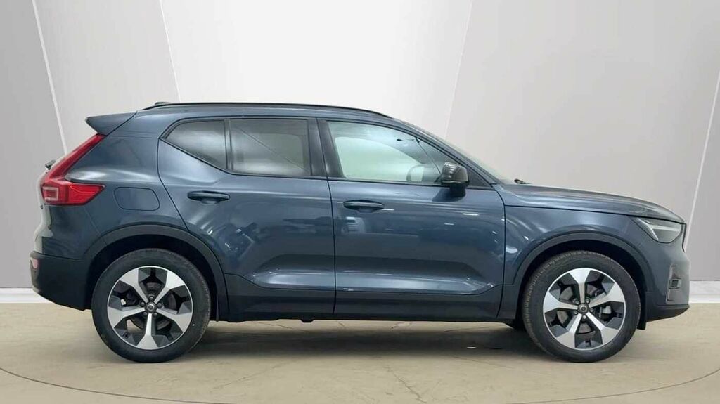 Volvo XC40 Plus, B3 Mild Hybrid, Dark Blue #2