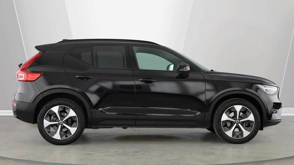 Volvo XC40 Plus, B4 Mild Hybrid, Dark Black #2