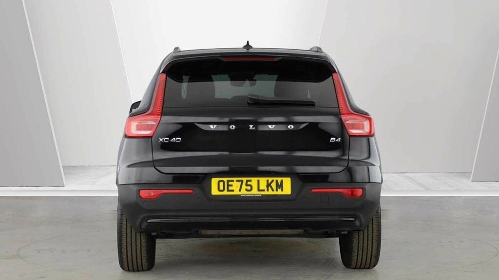 Volvo XC40 Plus, B4 Mild Hybrid, Dark Black #4