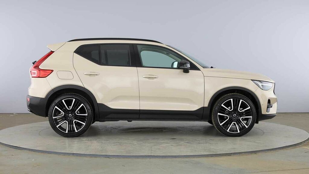 Volvo XC40 Ultra, B4 Mild Hybrid, Dark  #2