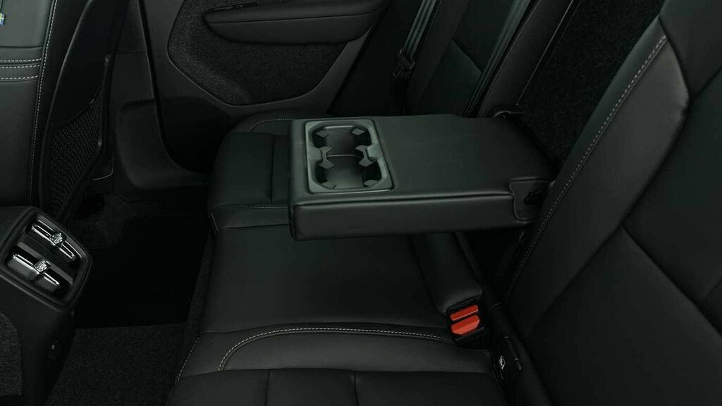Volvo XC40 B4 P Plus Dark Green #17