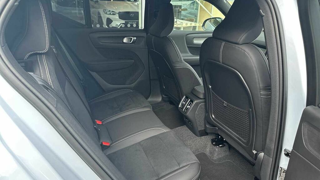 Volvo XC40 2.0 B3p Plus Dark Blue #6