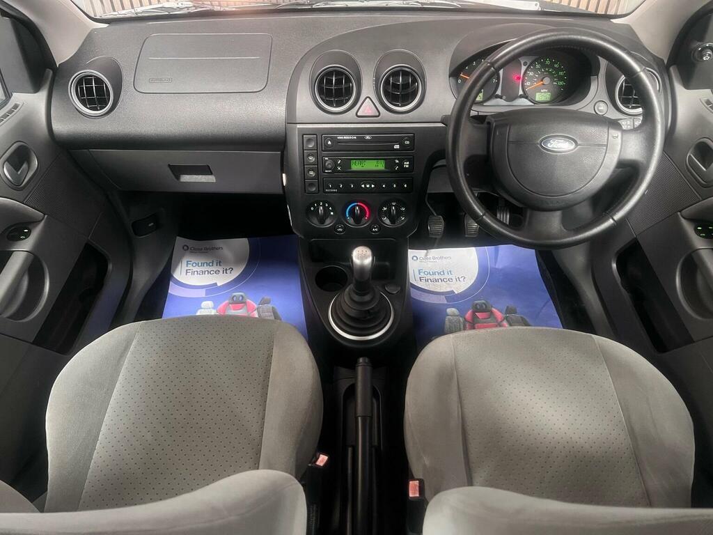 Ford Fiesta Hatchback 1.3 Lx 200303 Red #14