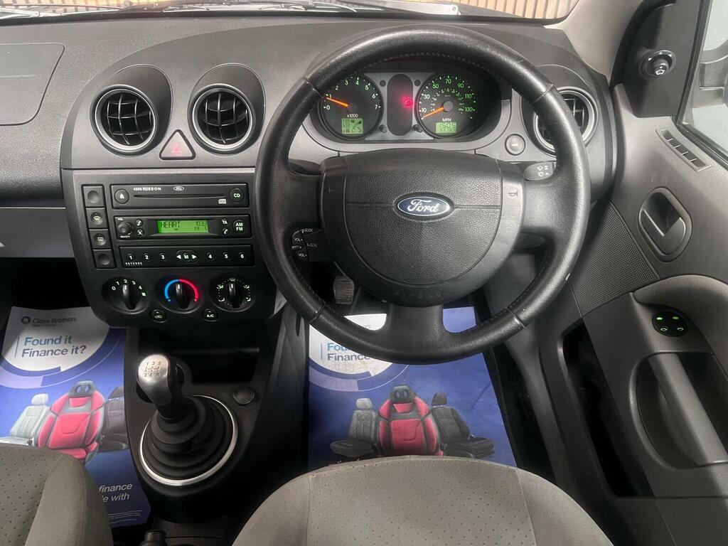 Ford Fiesta Hatchback 1.3 Lx 200303 Red #18