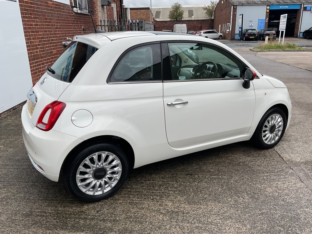 Fiat 500 Hatchback 1.2 Lounge YA67TKE White #5