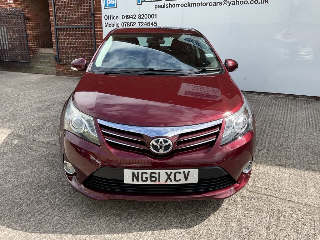 Toyota Avensis Saloon 1.8 Tr Valvematic Red #2