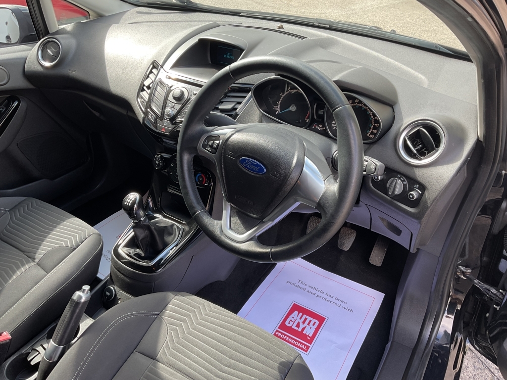 Ford Fiesta Titanium X White #7